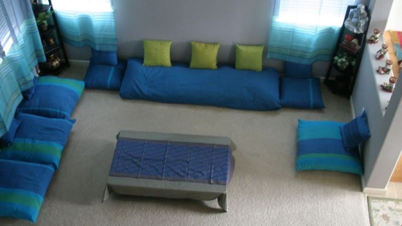 Upgrade Your Living Room with Wonderful Floor Seating Arrangements